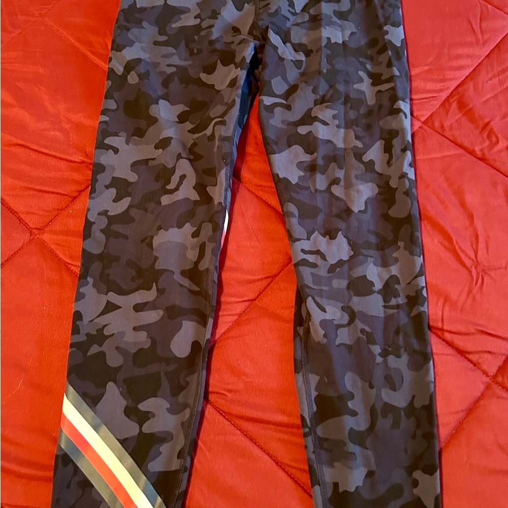Tommy Hilfiger Camouflage Leggings 26”